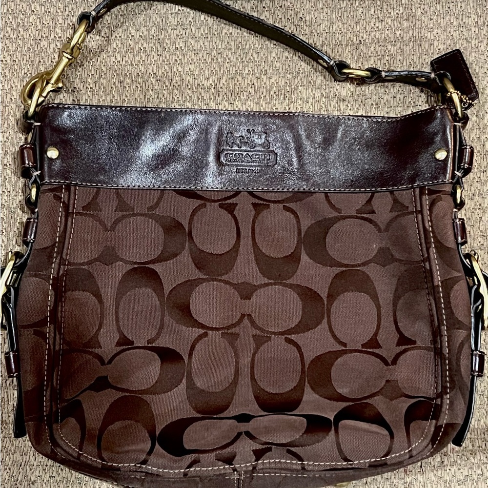 Classic Coach Zoe Hobo bag